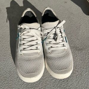 Vessi Weekend Waterproof Sneakers - Size 5